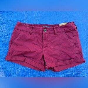 NWT 6 American Eagle Outfitters stretch low rise  midi Maroon Shorts